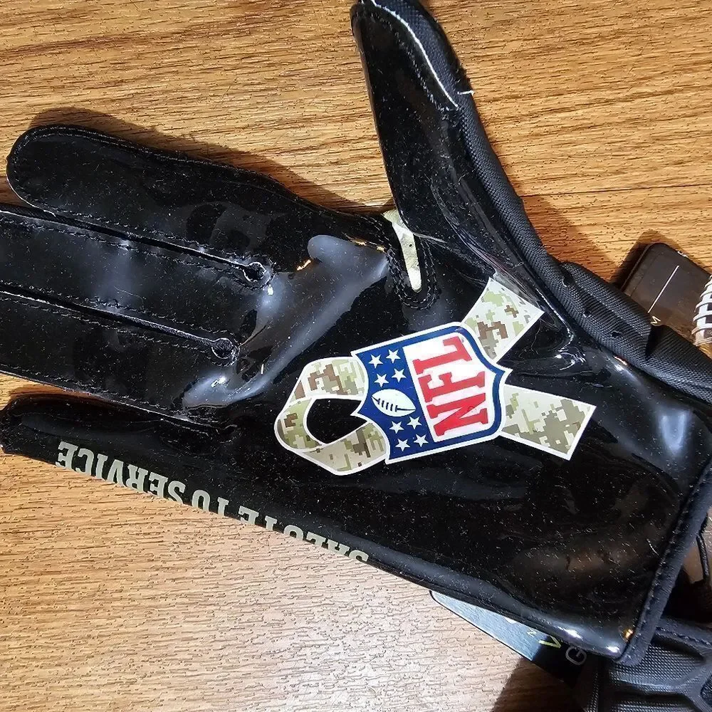 Nike Vapor Jet Salute To Service NFL Receiver Gloves Medium M Camo Green Black